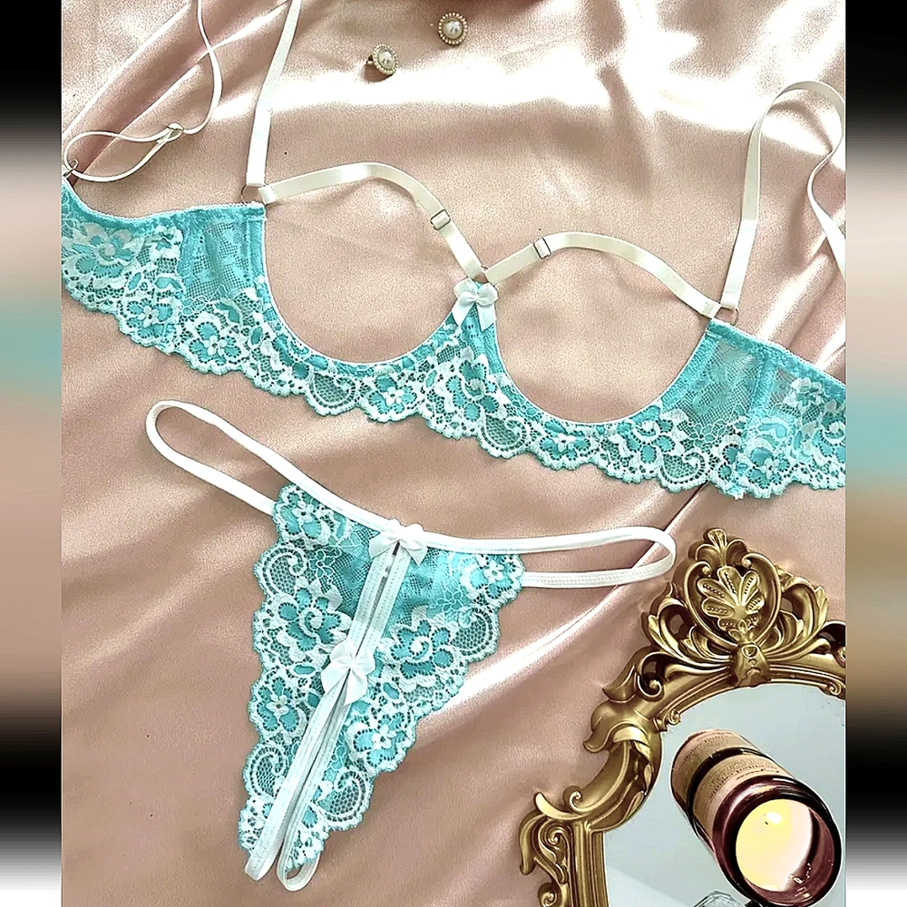 LAST CHANCE❎ WAS $48 ❎ NEW SIZZLING Floral Lace Open Bust set L SEXY Gift